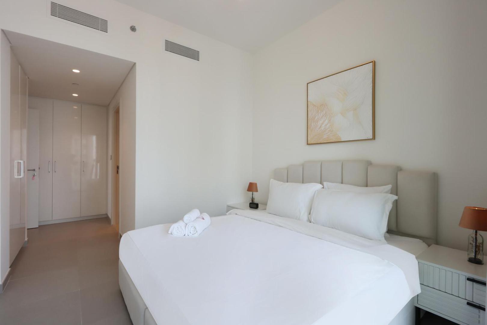 Livbnb-sky-high Haven 3br With Maid's Room, Burj Khalifa View Apartment