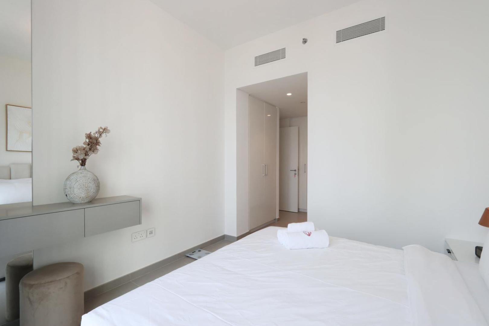 Livbnb-sky-high Haven 3br With Maid's Room, Burj Khalifa View