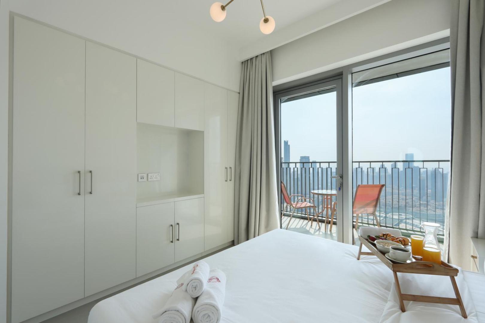 Apartment Livbnb-sky-high Haven 3br With Maid's Room, Burj Khalifa View Dubai