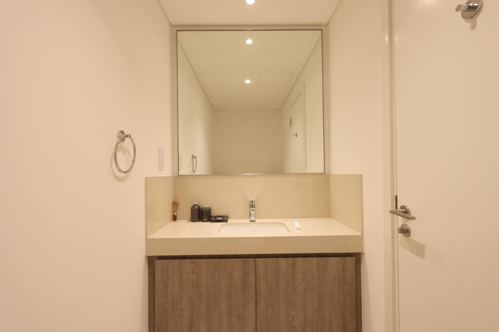 Apartment Livbnb-sky-high Haven 3br With Maid's Room, Burj Khalifa View