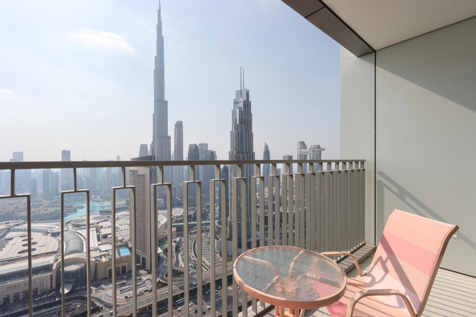 Apartment Livbnb-sky-high Haven 3br With Maid's Room, Burj Khalifa View *